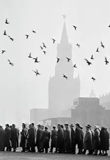 Queue: Views of Moscow