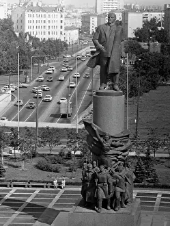 Oktyabrskaya: Views of Moscow