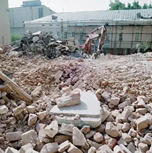 Excavator: Views of Moscow