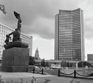 Mutual: Views of Moscow