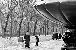 Boulevard: Views of Moscow