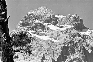 Peaks: Views of Pamir