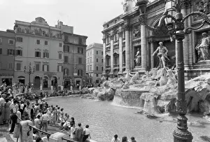 Trevi: Views Of Rome