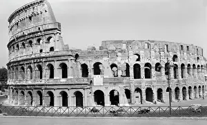 Colosseum: Views of Rome