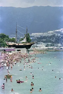 Holidaymakers: Views of Yalta