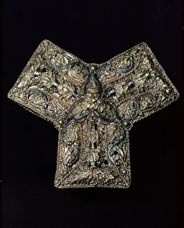 Handcrafts: Viking shoulder yoke