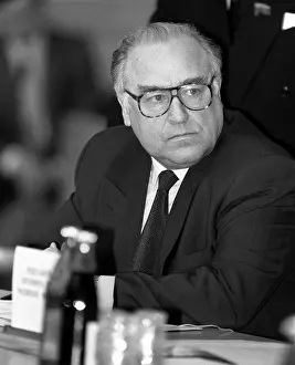 Chernomyrdin: Viktor Chernomyrdin, 1993