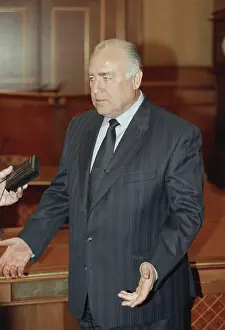 Journalists: Viktor Chernomyrdin