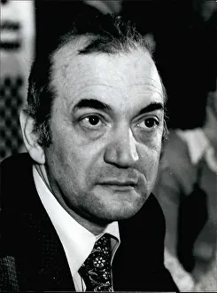 Karpov: Viktor Korchnoi, Soviet chess champion, in Zurich
