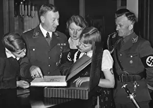 Obergruppenfuehrer: Viktor Lutze