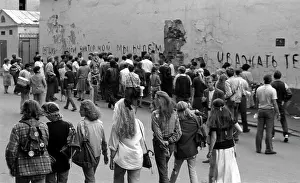 Tsoi: Viktor Tsoi wall in Moscow, 1990