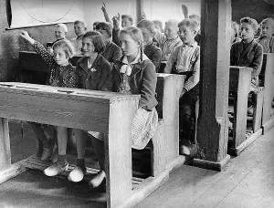 Friedrichsfelde: Village school in Friedrichswalde, 1934