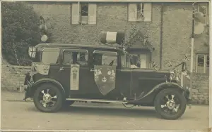 Identification: Vintage Car (awaiting identification)