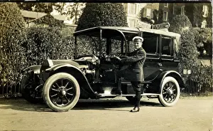 Identification: Vintage Car (awaiting identification - possibly a Hudson)