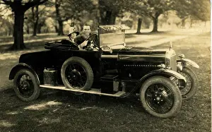 Identification: Vintage Car (awaiting identification - possibly a Studebaker