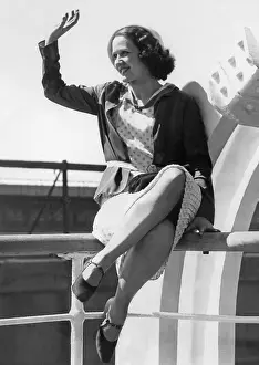 Lafayette: Viola Dobos, 1927