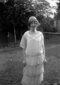 Stepdaughter: Violet McCarthy - A.H.T.Boswell's Step-daughter