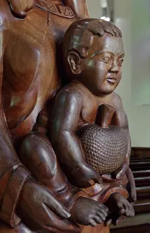 Papeete: Virgin and child statue, Cathedral of Our Lady