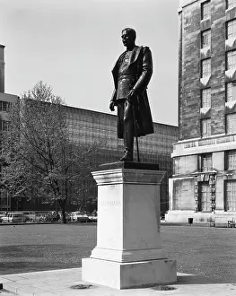 Paul Barkshire: VISCOUNT TRENCHARD