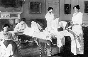 Dressings: Viscountess Gladstone working for base hospitals, WW1
