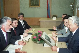 Negotiations: Visit of UNESEF Director to Russia, 1992