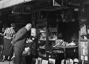 Dult: Visitor at the Auer Dult, 1937