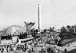 Themed: Visitors at the World's Fair in Chicago, 1933