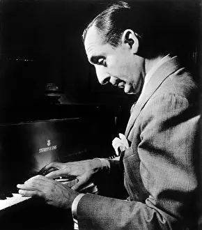 Horowitz: Vladimir Horowitz, circa 1940s?