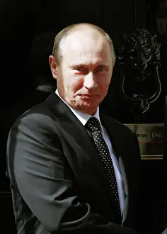 Putin: Vladimir Putin