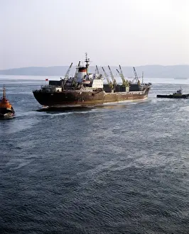 Primorsky: Vladivostok seaport, 1983