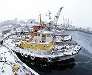Tugboats: Vladivostok seaport, 1983