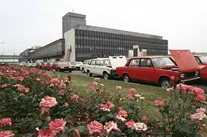 Tolyatti: Volga Automobile Plant Administration Building, 1991