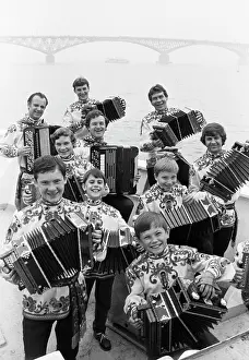 Electronic: Volgari Folk Music Group