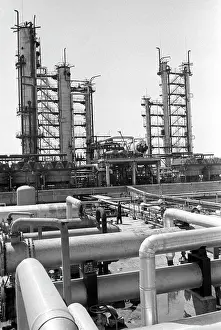 Hydrocarbons: Volgograd petroleum refinery, 1971