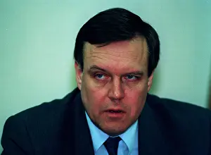 Volker: Volker Ruehe