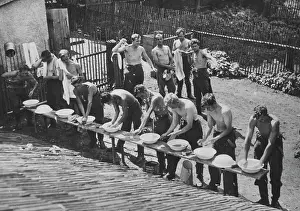 Reichsarbeitsdienst: Voluntary labor service, 1933