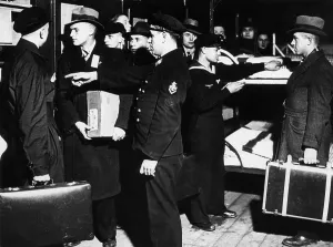 Rearmament: Voluntary recruits of the German navy in barracks in Kiel, 1