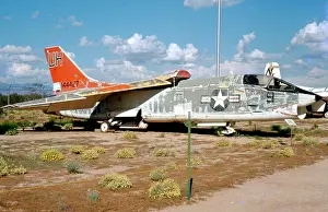 Tucson: Vought DF-8F Crusader 144427
