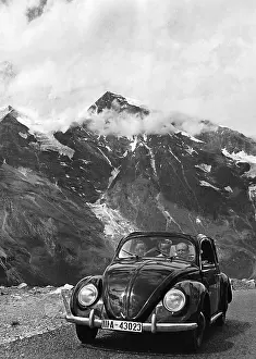 Grossglockner: VW Beetle in front of the Grossglockner, 1939