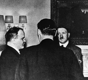 Chancellery: Vyacheslav Molotov with Adolf Hitler, 1940