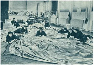 W.a.a.f: W.A.A.F. Fabric Workers