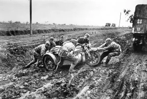 Morass: Waffen-SS fighting with the mud