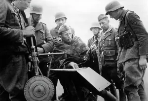 Booty: Waffen-SS during an operation against partisans, 1942