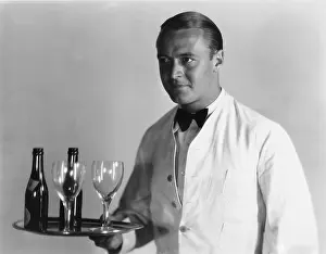 Trays: Waiter with beverages on tray