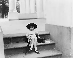Tarkington: Waiting for the President, a young girl ?