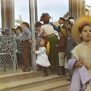 Merrygoround: Waiting for a ride with the merry-go-rounds
