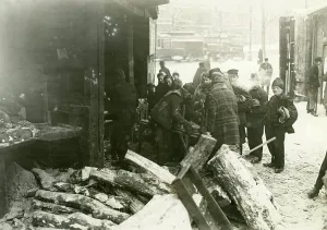 Rises: Waiting for wood, 1929/30