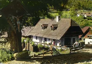 Roofing: Mill in the Waldbachtal valley