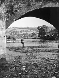 Brecon: WALES/RIVER USK