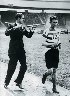 Cools: A Walker tries to establish a world record